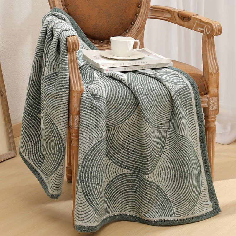 Роскошное одеяло с принтом в в – обзор и цена Home Textiles Luxury